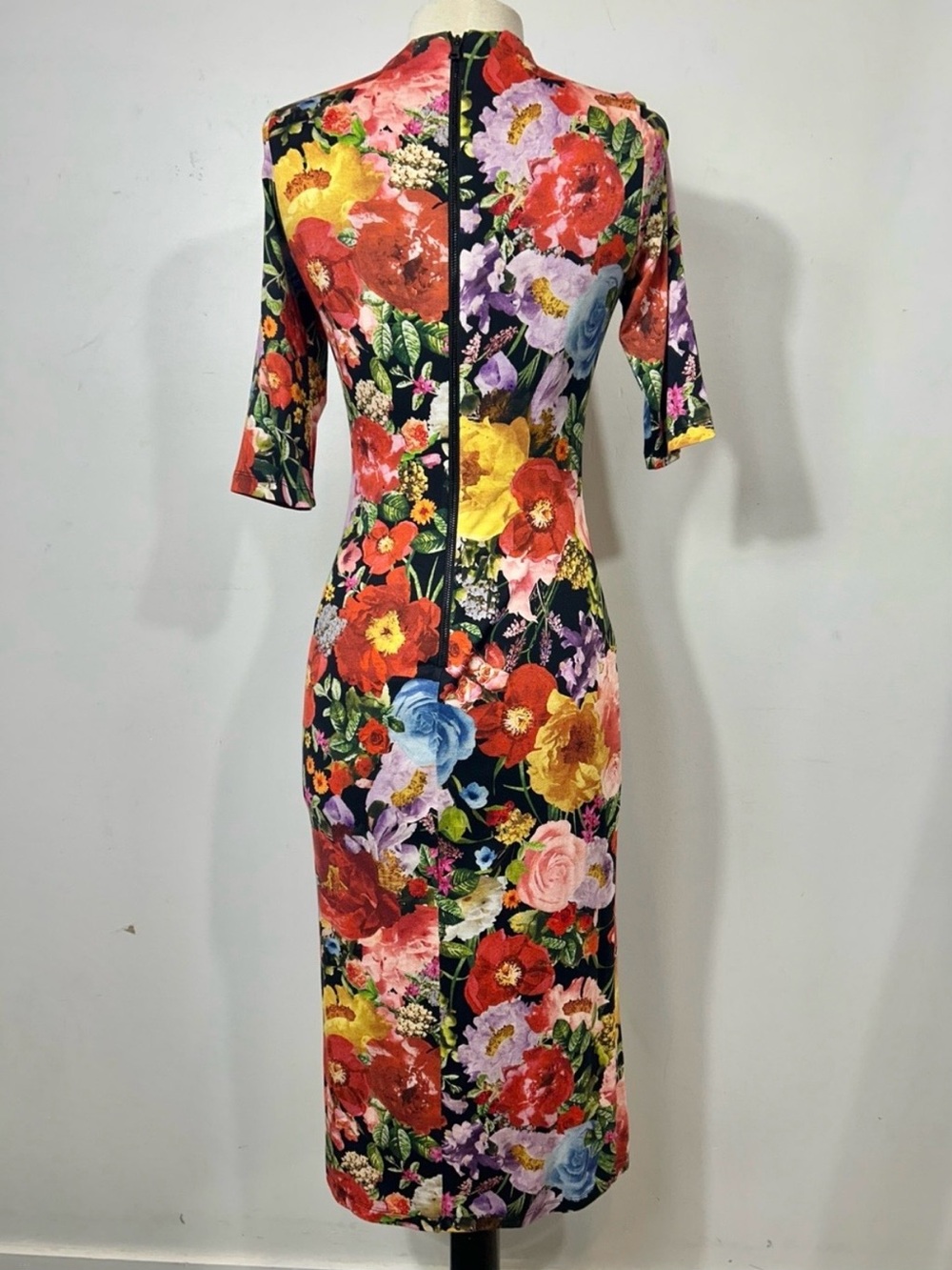 Alice and Olivia Delora Blooming Garden Floral Mock Neck Midi Dress Red - Picture 5 of 7